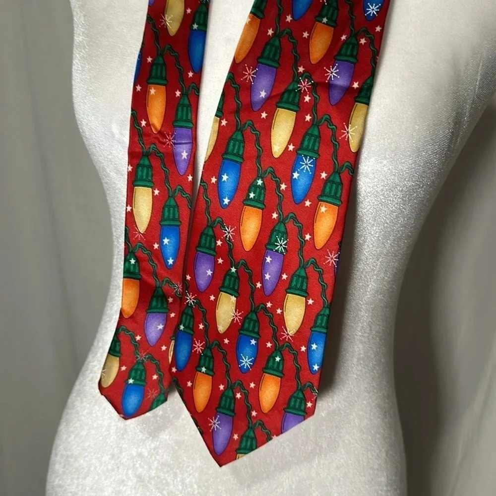 Noel 100% silk colorful Christmas lights & stars tie